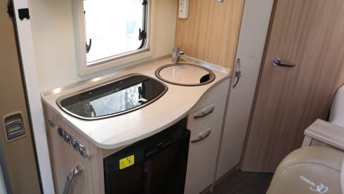 2p Bürstner semi-integrated