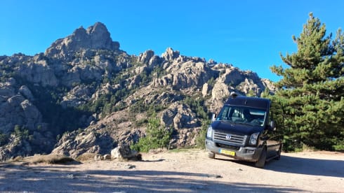 Alana – 2-seater Volkswagen bus from 2015