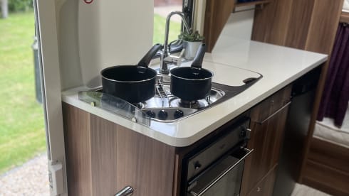 Ranulph  – 6 berth luxury with lots of added extras 