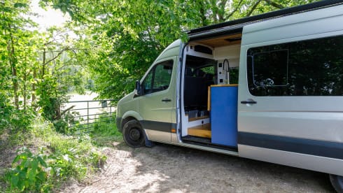 Hoots – 2 berth Volkswagen campervan from 2016