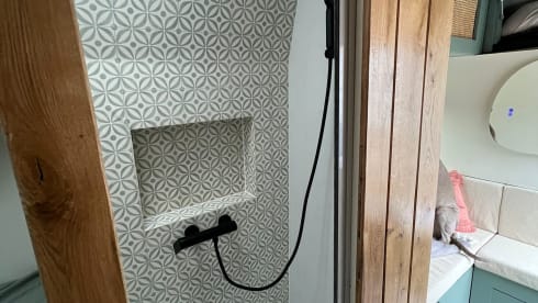 Zula – Luxe Glamper Zula – Home on Wheels voor 2 personen & pets!