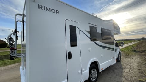 Goose the Galavantor – 6 berth Rimor alcove from 2022