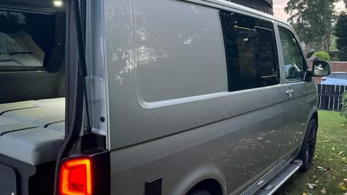 Clarence – Fully insured 4 berth motorhome to explore and enjoy Britain and Europe