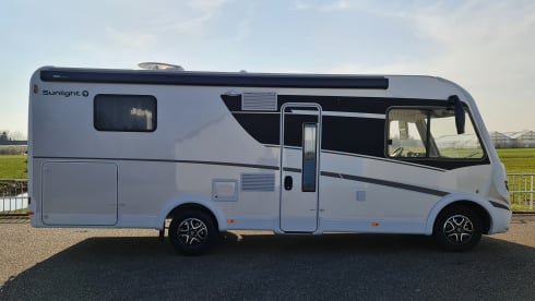 Sunlight i69L (A) adventure with automatic year 2022