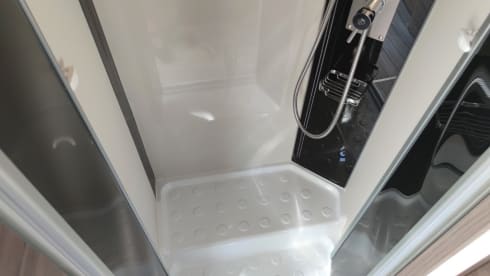 Nevis 870 – ARK H 699 GLG