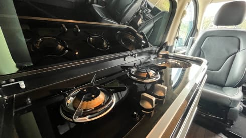 Molly – 4 berth Mercedes-Benz Marco Polo campervan from 2019