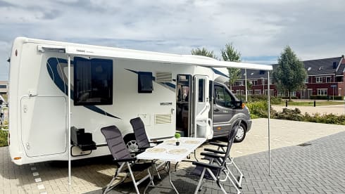 Chausson Welcome 728EB – Embark on an adventure with our Chausson Welcome 728 EB! 🚐✨