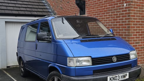 The Falcon – 2 berth Volkswagen campervan from 2003