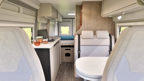 Nr. 1 Carado 'Just Go'  Automaat – Campervan avventuroso, nuovo dal 2025 e completamente equipaggiato.
