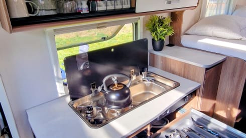 Camper Ledegem – 2p Carado semi-integrated from 2024