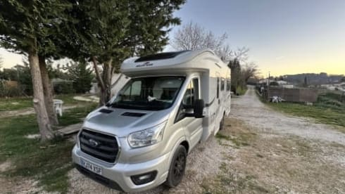 Mont Blanc – BRAND NEW 6 Berth Roller Team Auto-Roller 747 (2024) Manual