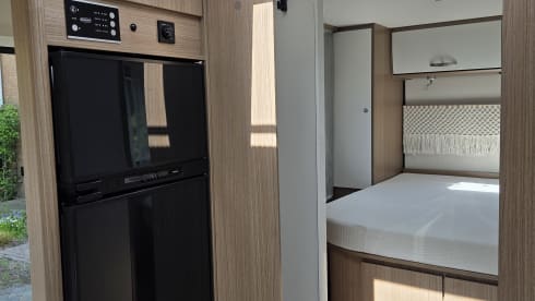 Carado T459 semi-integrated with queen-size bed from 2022