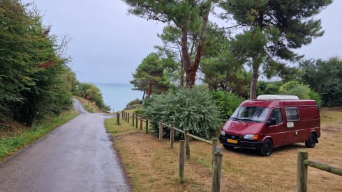 Ford Transit – Nice cosy camper