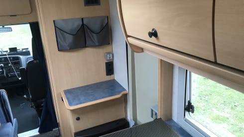 Neat 4 person camper
