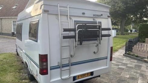 4p Hobby semi-integrated from 1995
