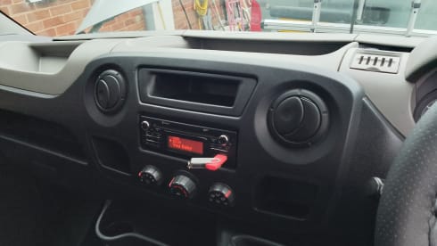 athena – 2014 Vauxhall Movano 3 berth campervan