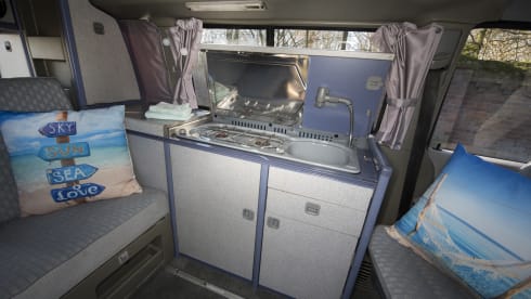 Sea - Cozy and robust VW T4 California with sleeping roof