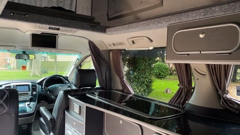 Cyanocitta – Toyota Alphard Campervan, 4WD, 4 seats, 4 berth* with heating,  automatic. 