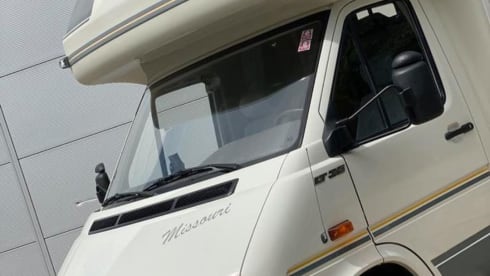 4p Volkswagen alcove from 1998