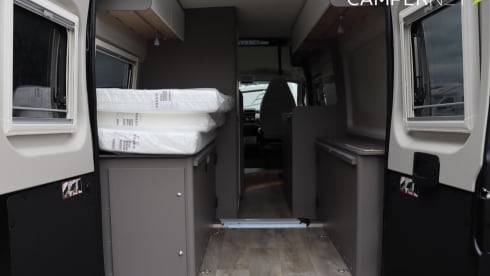 01 Buscamper LMC – 4p LMC bus from 2025