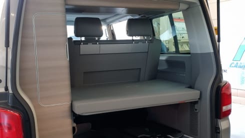 Hotel California  – Vw T5 California for all seasons 