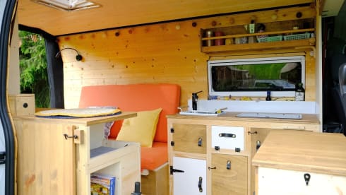 Martin – Abenteuer mit Martin – deinem gemütlichen Camper für zwei!