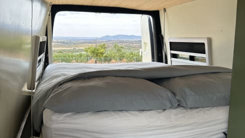 Sprinter – Luxury Mercedes Sprinter campervan