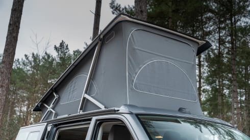 Hamish – VW California Surf | High Spec & Ultimate Comfort! 🚐✨