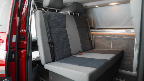 Weekender One – 4 berth Volkswagen campervan - AUTOMATIC
