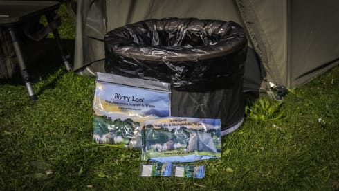 Leah – Beautifully converted wooden interior camper 