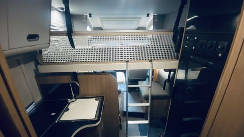 Luxury 4 Berth Motorhome Automatic