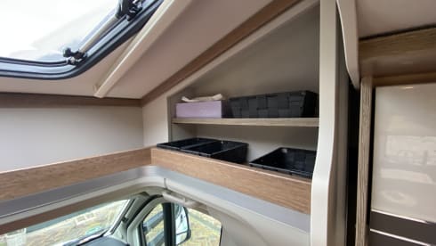 Roxi – Dethleffs Semi-integrated 4p from 2021 (Very nice and complete)