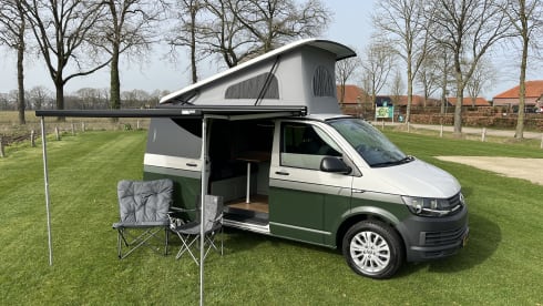 4-Sitzer Volkswagen Wohnmobil aus dem Jahr 2017