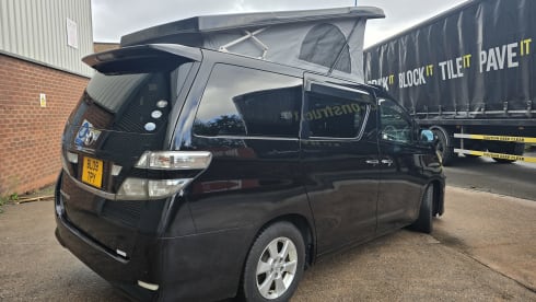 Ebony – 4 berth Toyota campervan from 2009