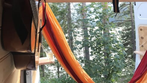 2p Ford bus from 2012