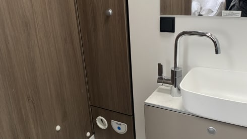 4p Carado semi-integrated uit 2025
