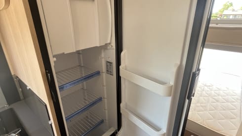 4p Giottiline from 2025 with air conditioning in living area 