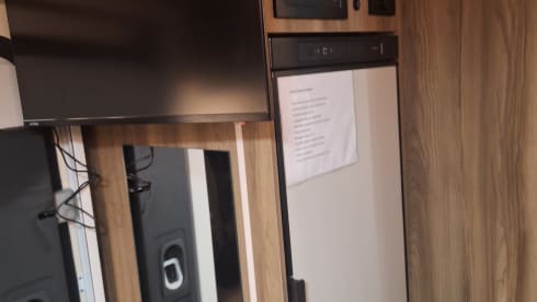 Volledig ingerichte splinternieuwe camper