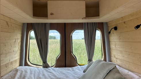 ONA – 2-seater Volkswagen bus from 2011