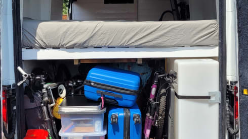 Brody – Superb 2 Berth Campervan with full size double bed and shower