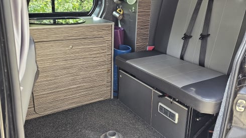 Vance  – 2 berth Citroën dispatch campervan 