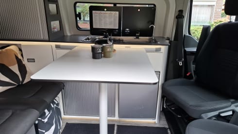 Ford transit Panama - compact camperavontuur