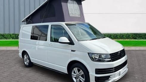 Haribo – 4 berth Volkswagen campervan from 2016