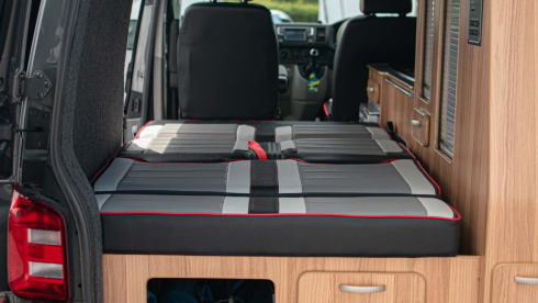 Nuptse  – VW Camper 
