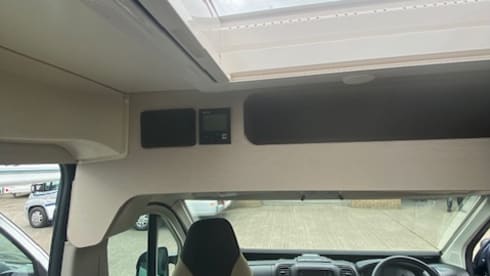 Horus Sun Seeker – Rimor Lux 4 berth Camper