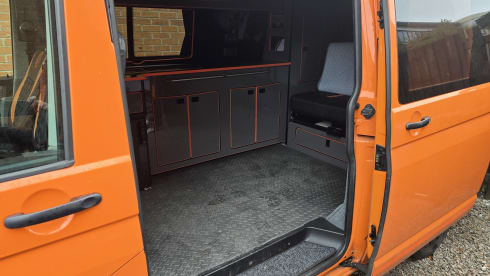 Live your dream – 4 berth Volkswagen campervan from 2018