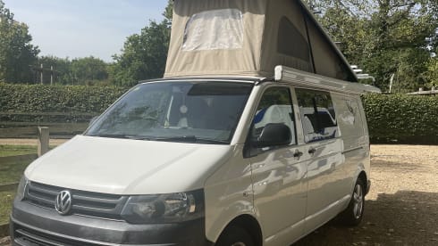 Jane  – 3 berth Volkswagen integrated from 2015