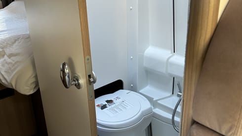 Malibu bus camper for 2 persons