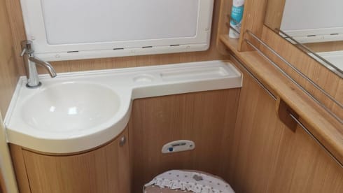 Efi – Camper mansardato