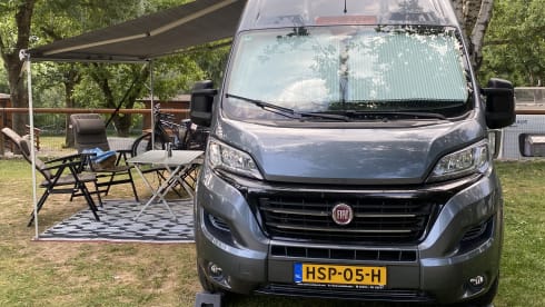 Challenger V114 2 person bus camper from 2019